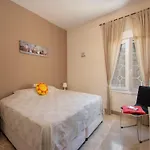 Willa 3br With Private Garden *